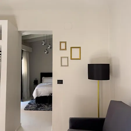 Apartament Vicolo San Gaetano -luxury Rooms- Katania