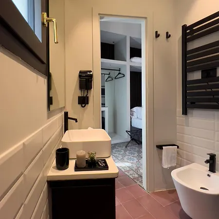 Vicolo San Gaetano -luxury Rooms-