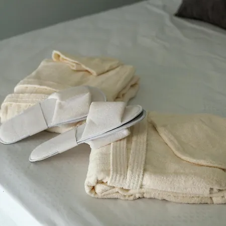 Vicolo San Gaetano -luxury Rooms- Apartment *