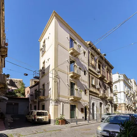公寓 Vicolo San Gaetano -luxury Rooms- *