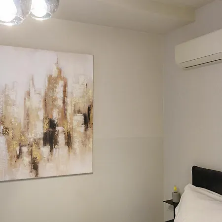公寓 Vicolo San Gaetano -luxury Rooms- 卡塔尼亚