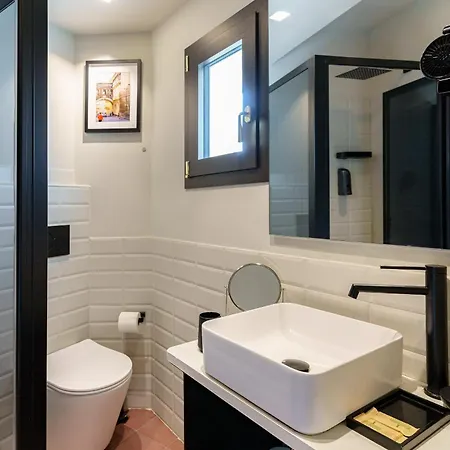 Vicolo San Gaetano -luxury Rooms-