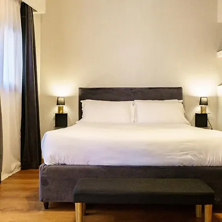 Vicolo San Gaetano -luxury Rooms- 公寓 *